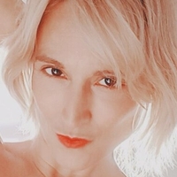 Adrianevelsatis Nude