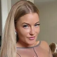 Marie Bombshell Nude