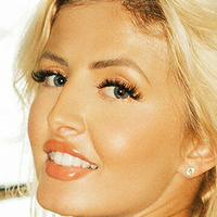 Poppy Wabe Hughes Nude